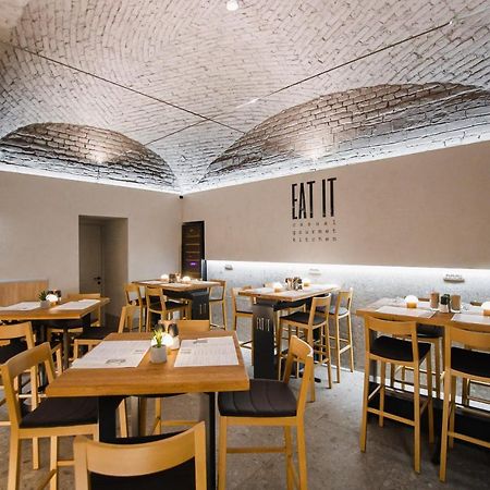 Eat It Cozy Downtown Apartments ออราแด ภายนอก รูปภาพ