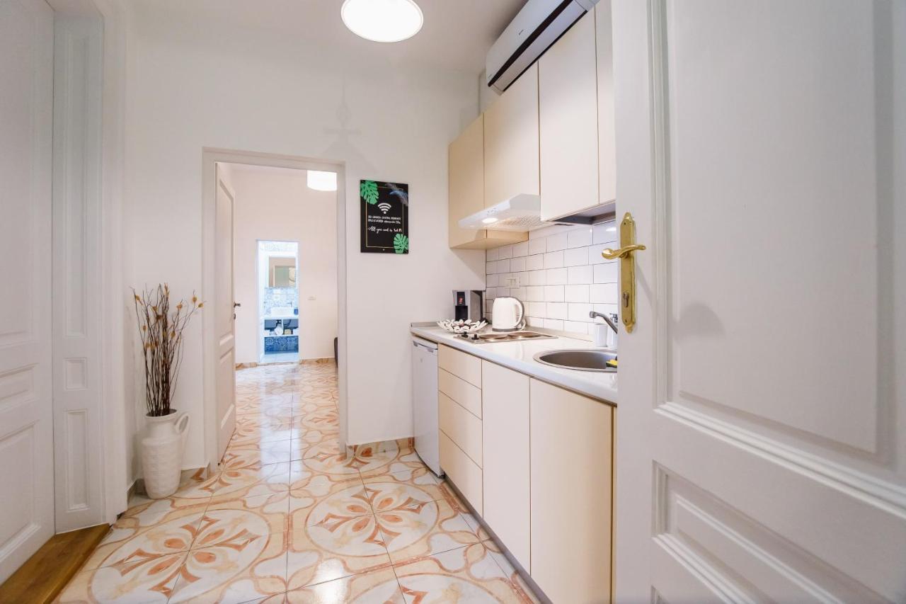 Eat It Cozy Downtown Apartments ออราแด ภายนอก รูปภาพ