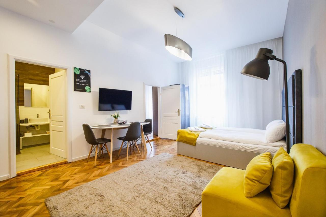 Eat It Cozy Downtown Apartments ออราแด ภายนอก รูปภาพ